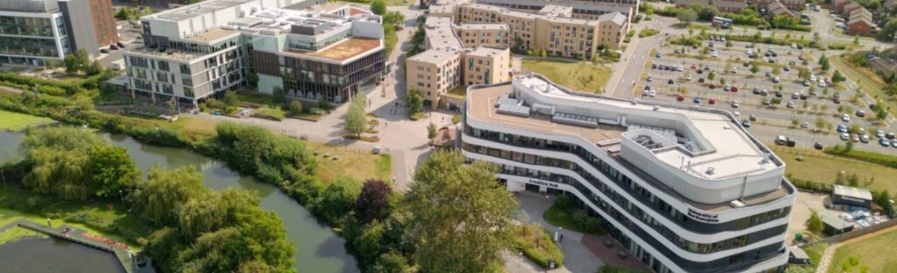 University of Northampton Dari Atas