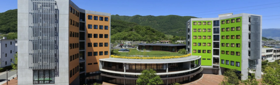 iCLA Yamanashi Gakuin University