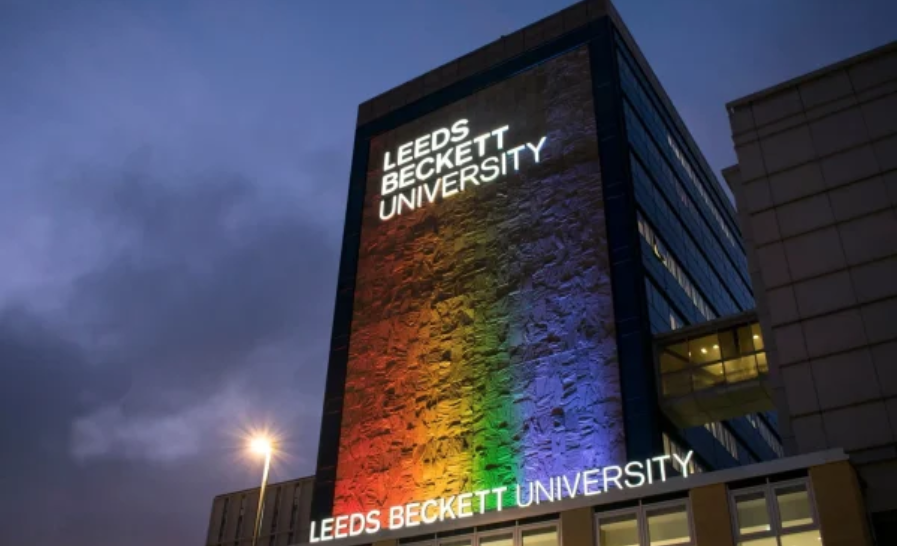 kampus inggris dengan beasiswa di leeds beckett university 2026