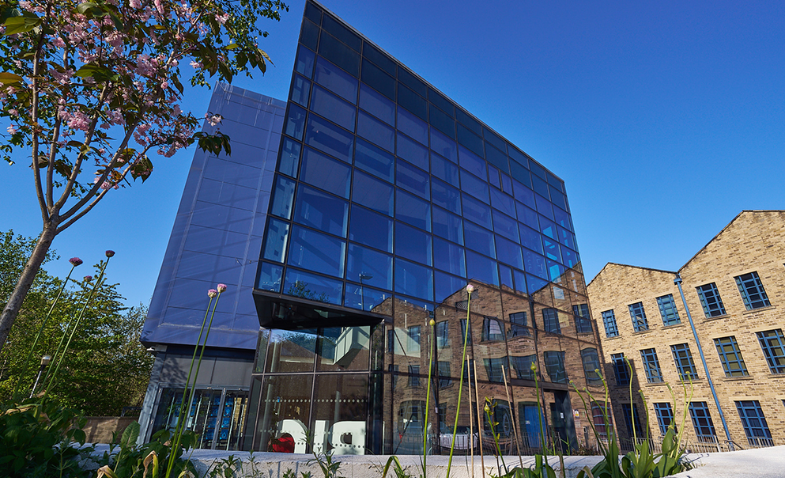 beasiswa university of huddersfield london campus 2026